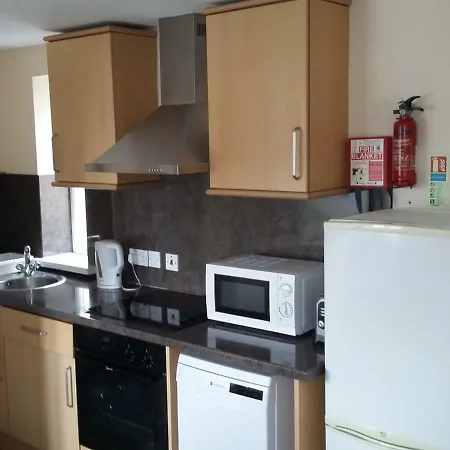 Harrington Flats 3*